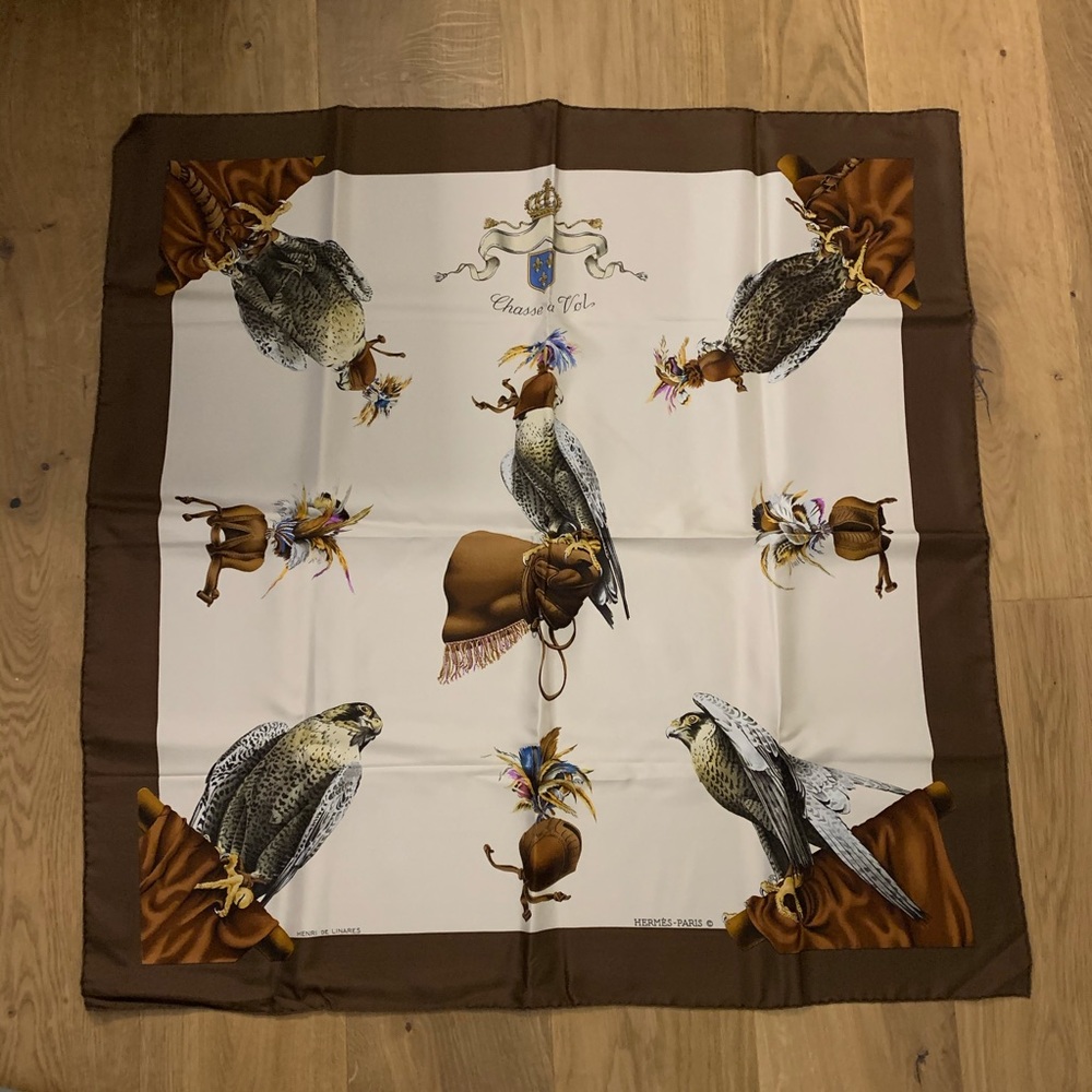 Hermés 100% silk scarf, vintage, authentic